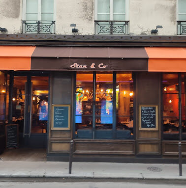 Façade du restaurant Stan and Co à Paris